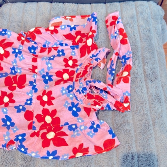 Entro floral blouse with ruffled & bow at neckline Size S like new condition - Picture 3 of 8